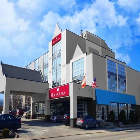 Ramada By Wyndham Niagara Falls By The River מראה חיצוני תמונה