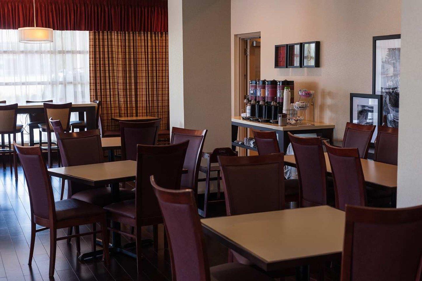 Ramada By Wyndham Niagara Falls By The River מראה חיצוני תמונה